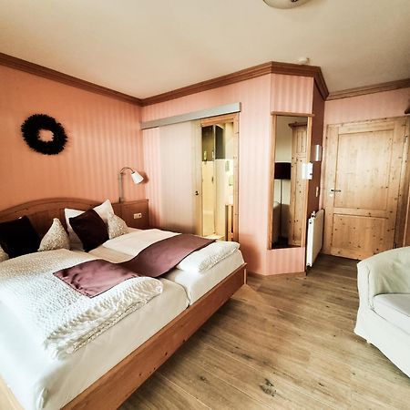 Landhaus Talblick- Boutique B&B-Pension-Gaestehaus (Adults Only) Броттероде Екстер'єр фото