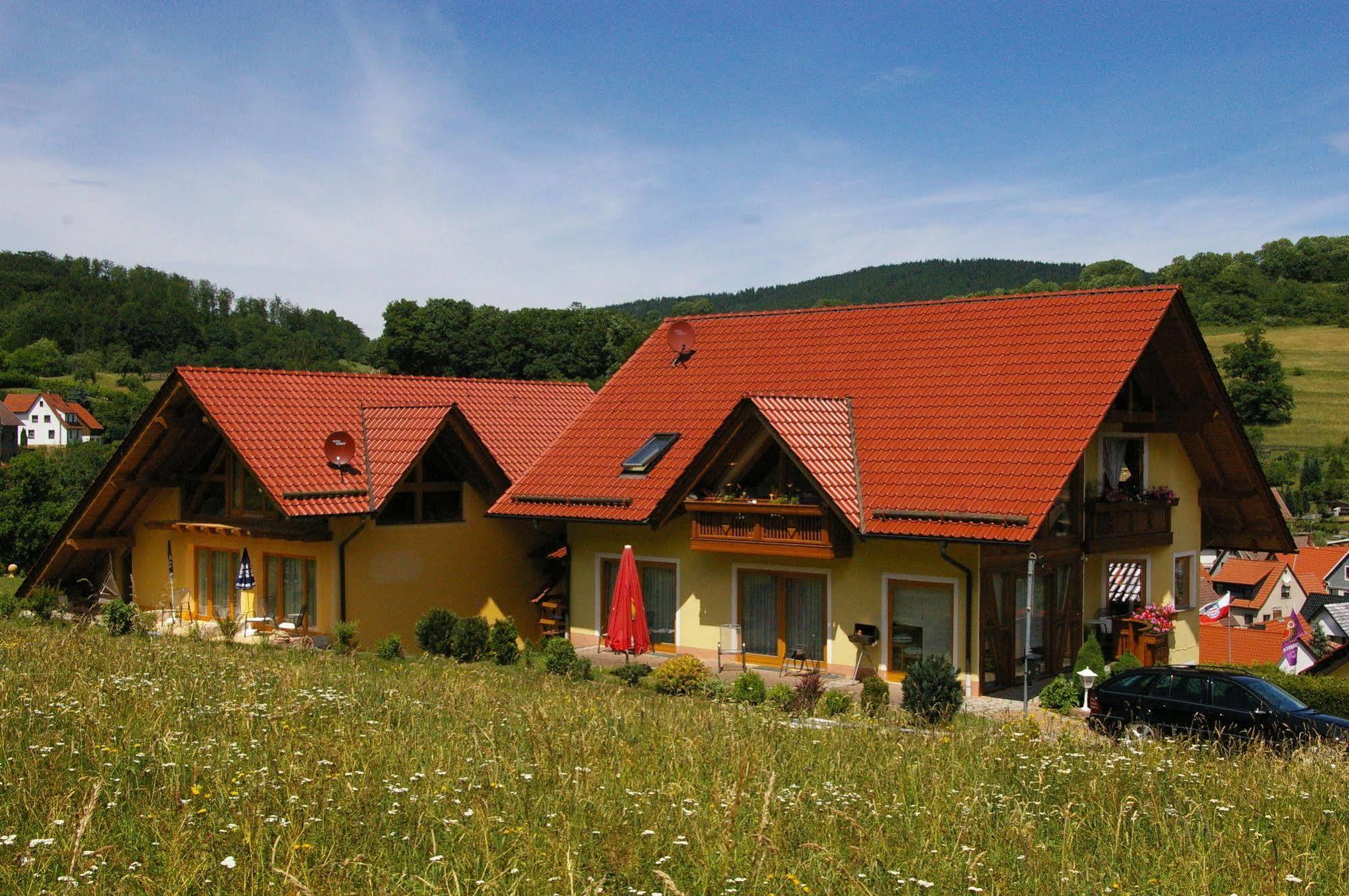 Landhaus Talblick- Boutique B&B-Pension-Gaestehaus (Adults Only) Броттероде Екстер'єр фото